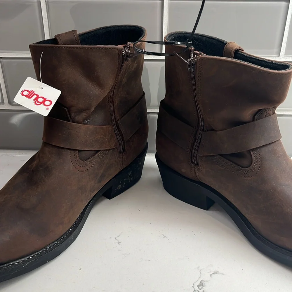 Dingo Men’s  Side Zipper Harness Rev Up Boots‎ DI19094 Size 12 EW NWOT